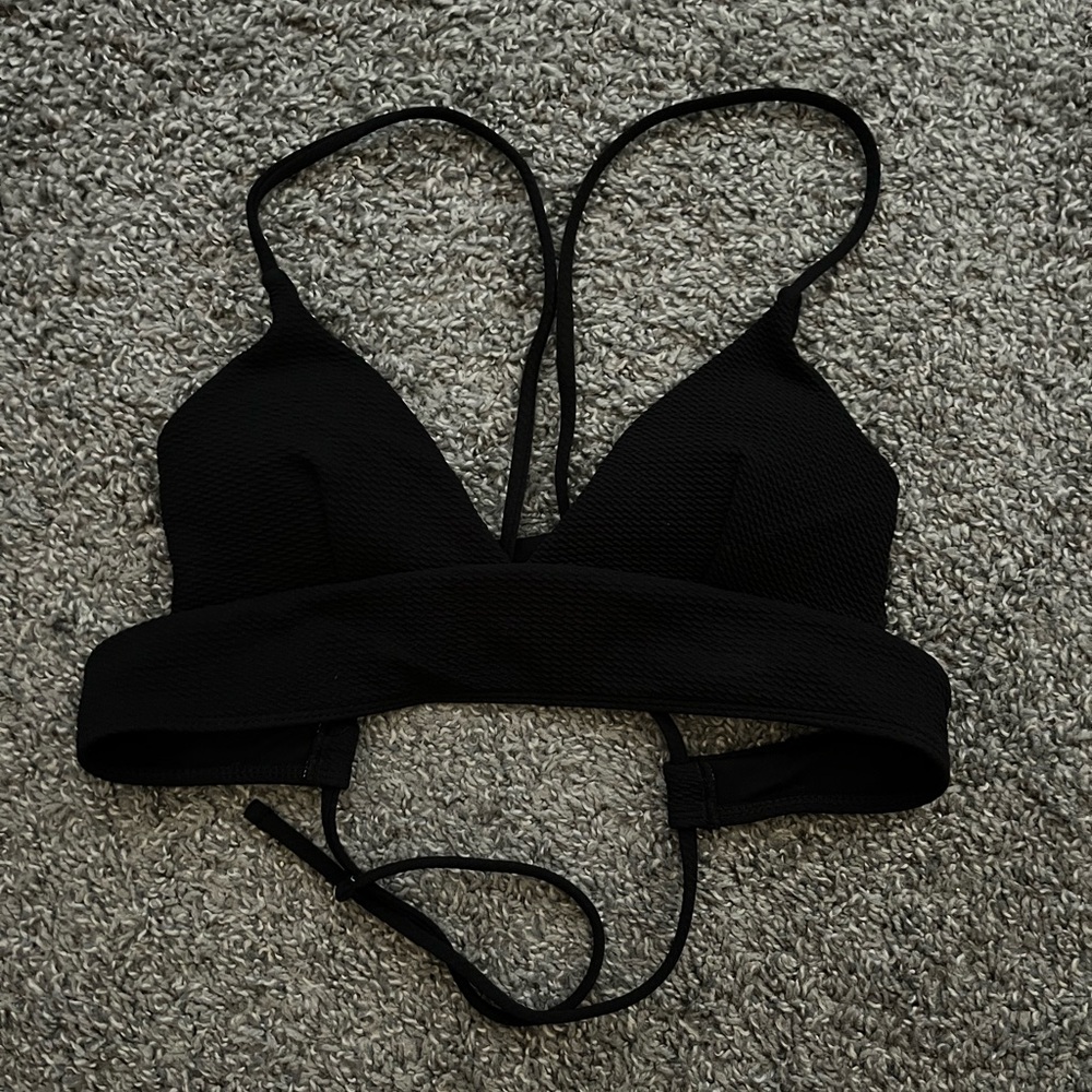 Black bikini top